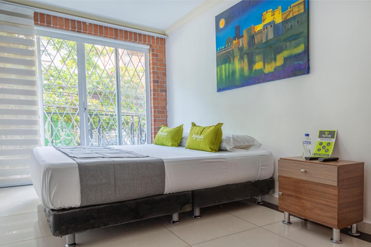 Hotel Boutique Laureles Home - Ayenda 1258 (Adults Only) Μεντεγίν Εξωτερικό φωτογραφία