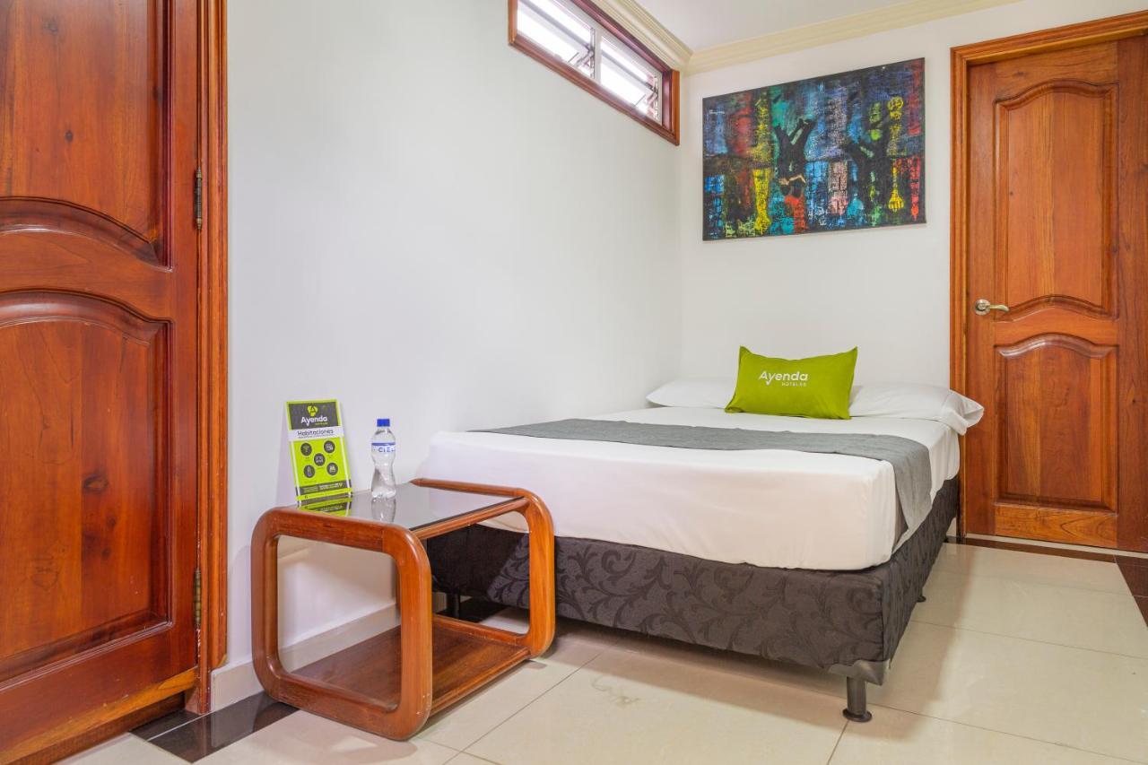 Hotel Boutique Laureles Home - Ayenda 1258 (Adults Only) Μεντεγίν Εξωτερικό φωτογραφία