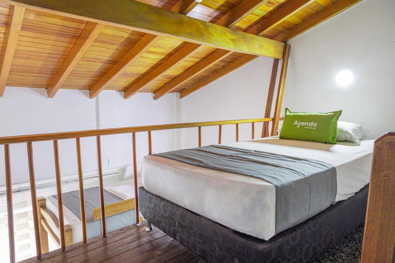 Hotel Boutique Laureles Home - Ayenda 1258 (Adults Only) Μεντεγίν Εξωτερικό φωτογραφία